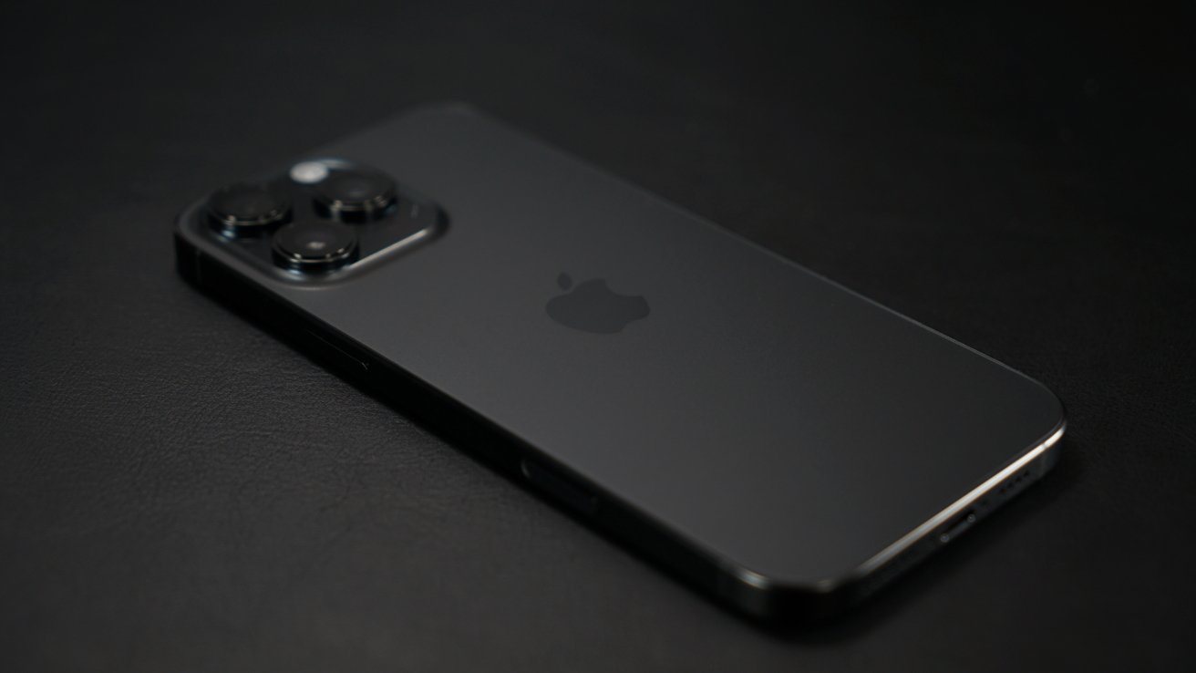 Apple представила Siri Remote четвертого покоління з Precision Finding, але функція недоступна для iPhone 15 та 16