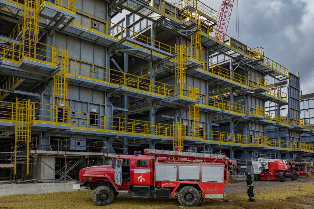 Сотні китайців страйкують на мегабудівництві в Усть-Лузі