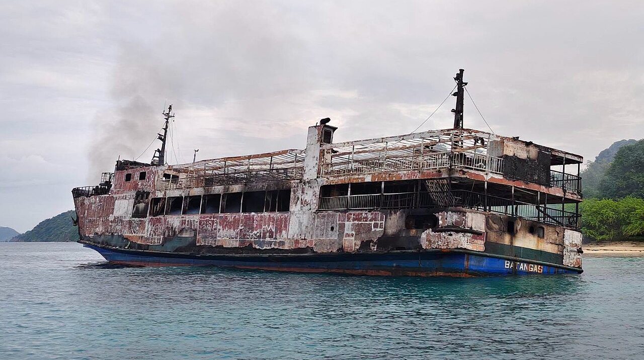 Пожежа на поромі MV June Aster на Філіппінах: 35 загиблих, понад 50 зникли безвісти
