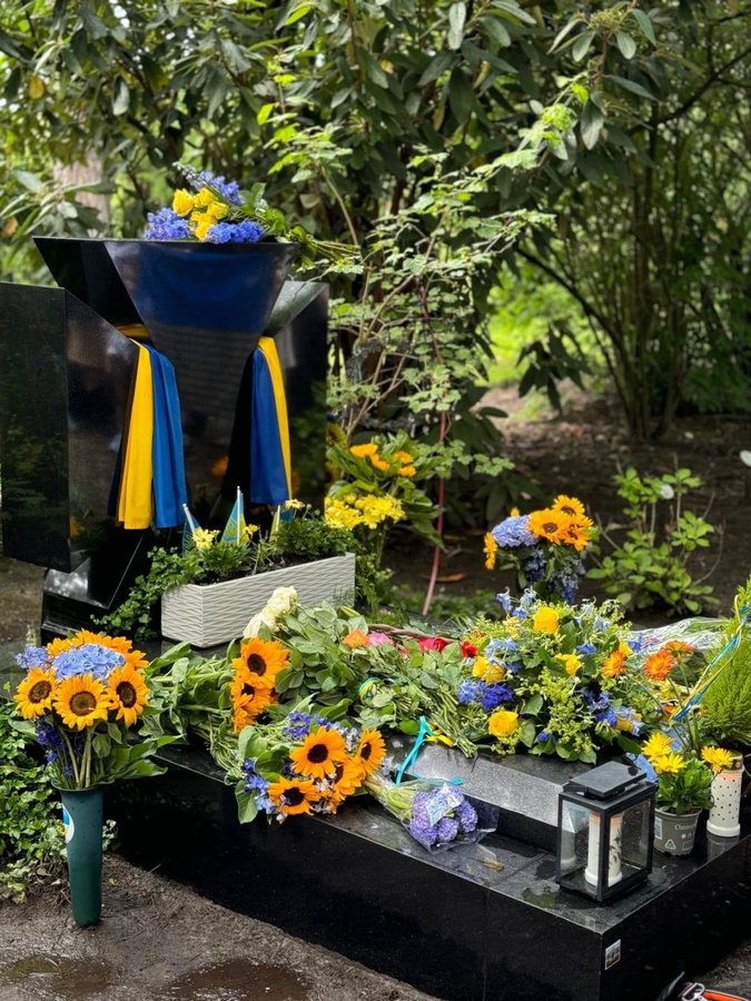 Коновальця готують до перевезення з Роттердама в Україну