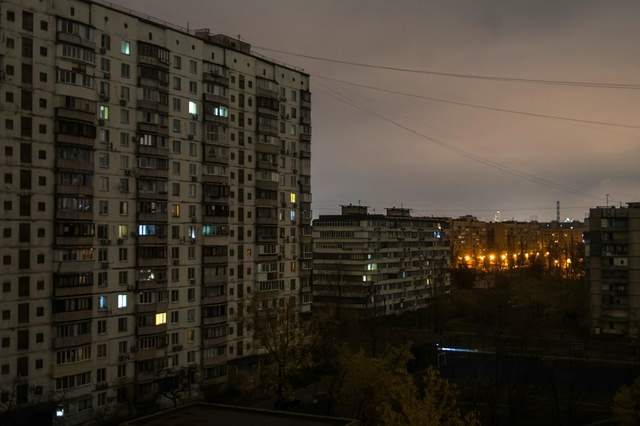 КМДА закликала киян зробити запаси води та їжі через посилення обстрілів