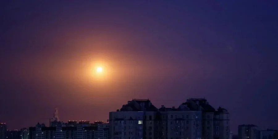 Російська балістика влучила в кампус університету в Києві, є загиблі та поранені