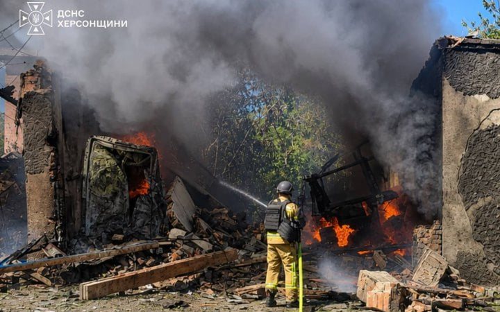 На Херсонщині внаслідок російських атак загинула людина, дев'ятеро поранені