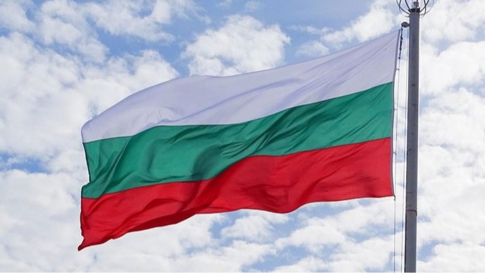 Уряд Болгарії заперечив використання адмінресурсу на виборах президента