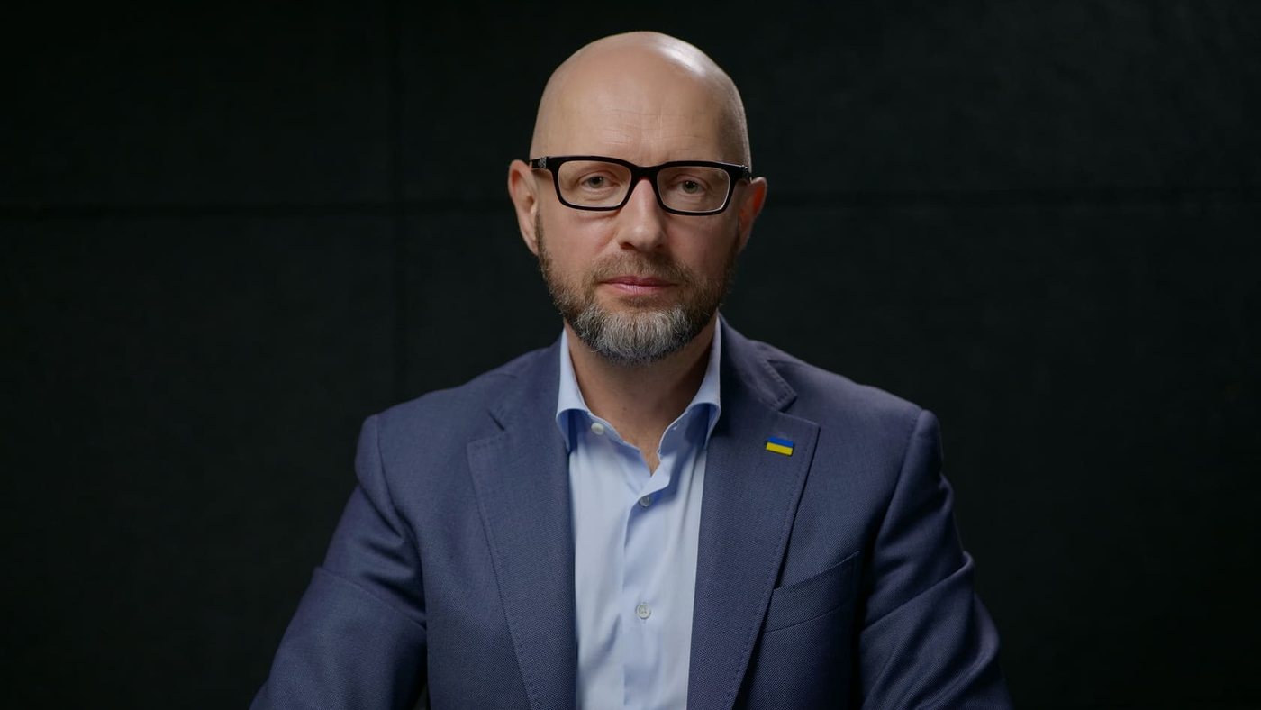 Яценюк: економічного дива під час війни не буває, рішення ухвалюватимуть непопулярні
