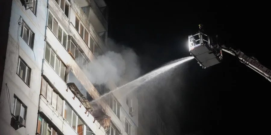 Удар БПЛА по багатоповерхівці в Києві: четверо постраждалих, серед них двоє дітей