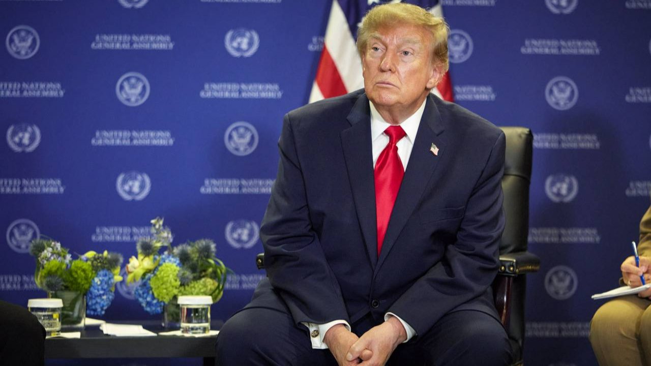 Трамп заявив, що Зеленський не хоче зупиняти війну, і запропонував іншого переговорника
