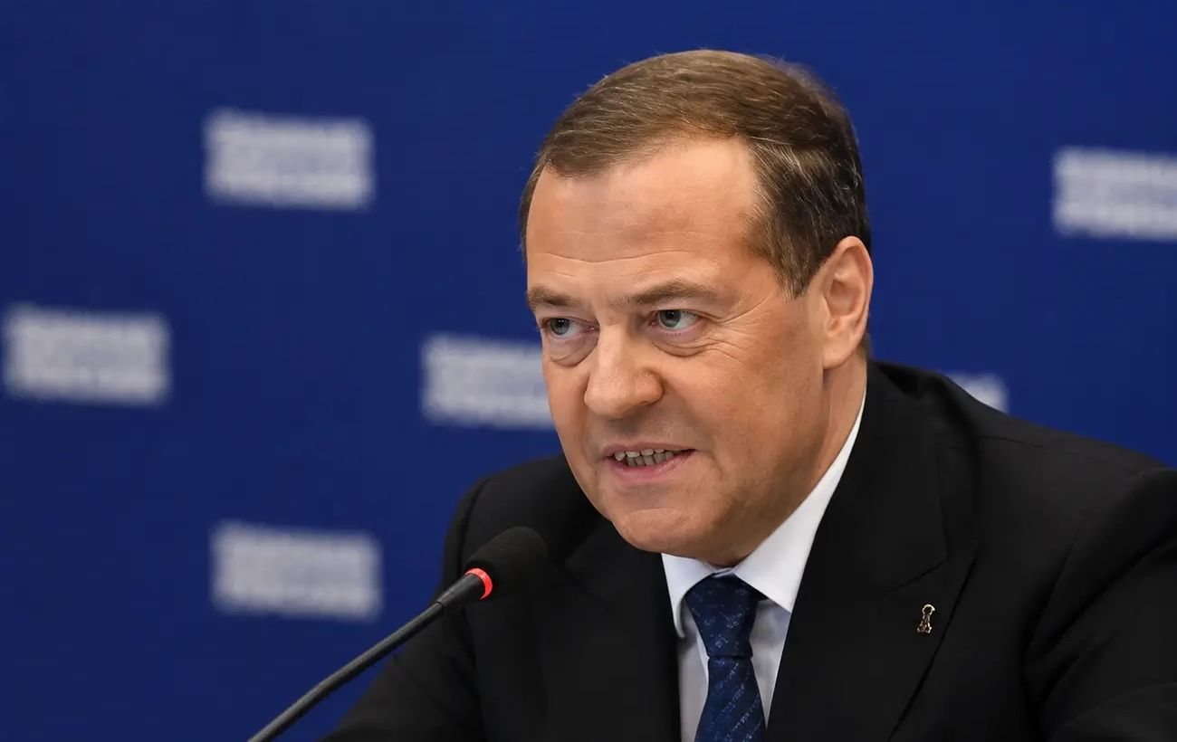 Медведєв пригрозив Литві зникненням з карти світу через можливе розміщення ядерної зброї