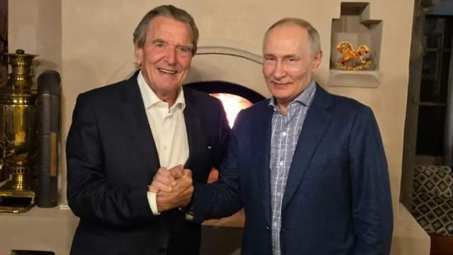 Кремль показав, з ким Путін святкував день народження в день удару по Прилуках